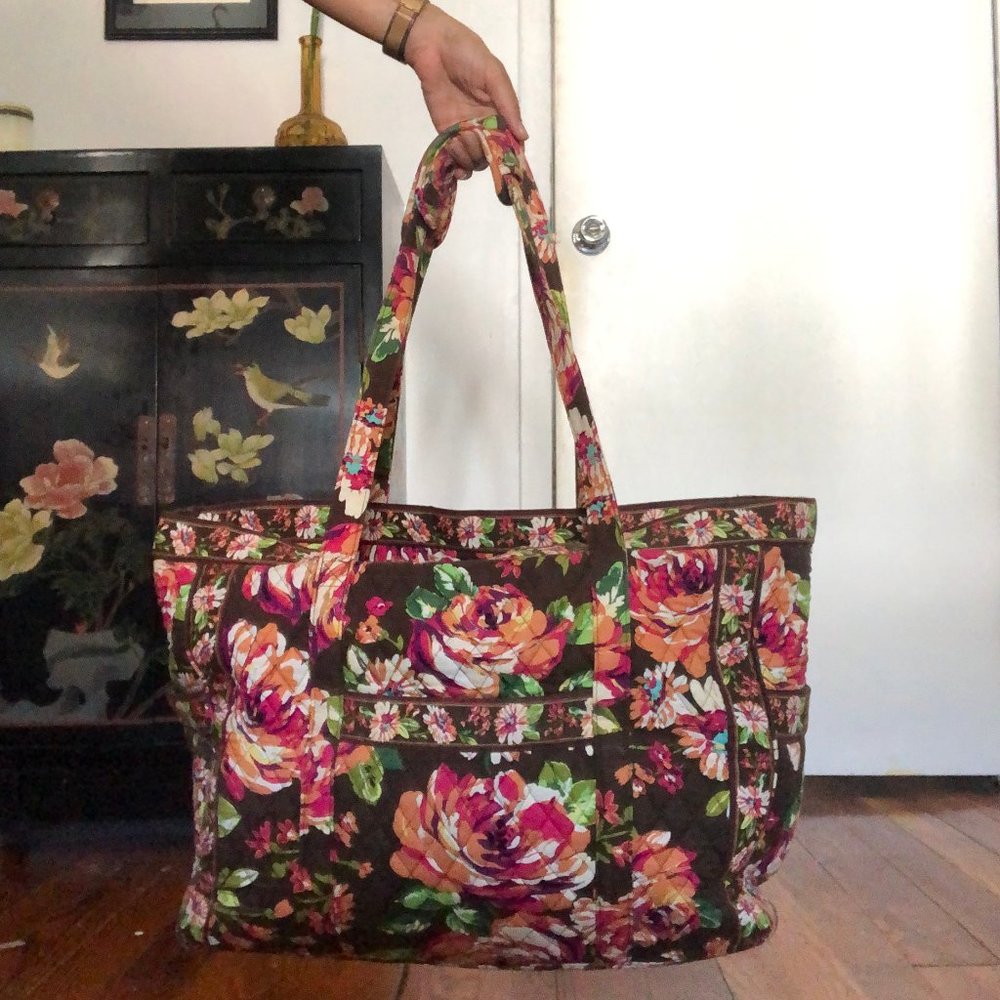 Vera Bradley weekender zip tote in English Rose